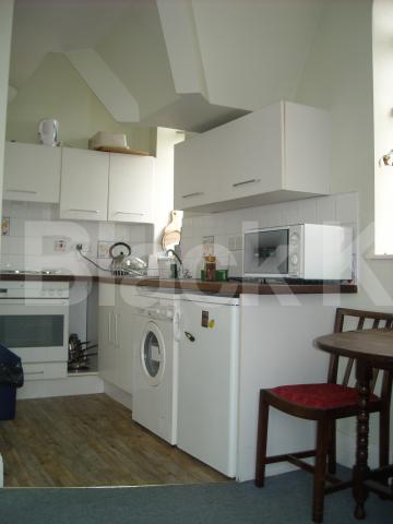 			NEW INSTRUCTION , 1 Bedroom, 1 bath, 1 reception Apartment			 Belgrave House, Clapham Road, Oval